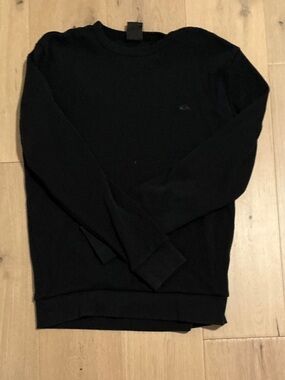 Quiksilver Black Crewneck Pullover Sweater